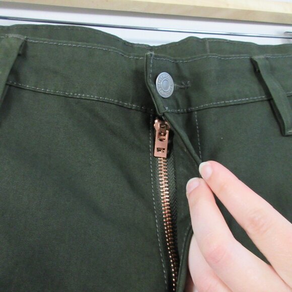 Levi's Men's Olive Chinos - Picture 8 of 12